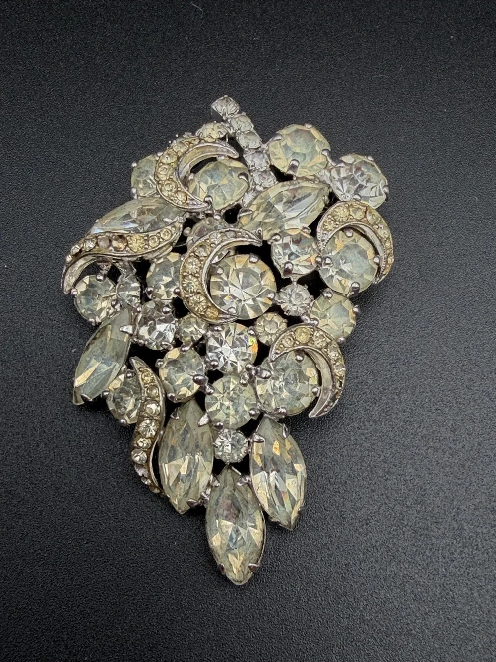 Kramer Vintage Rhinestone Brooch #812 Appx 2.5”